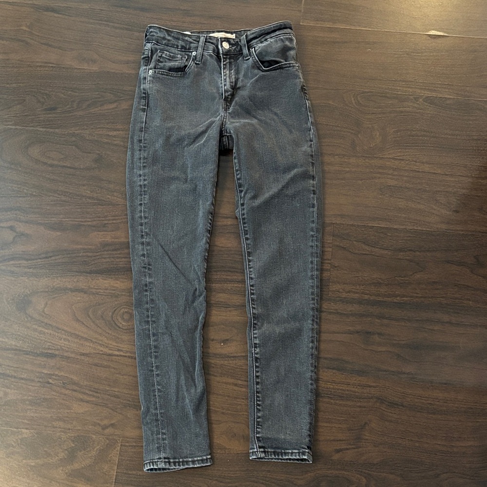 Levi's Women's Dark Gray Skinny Jeans